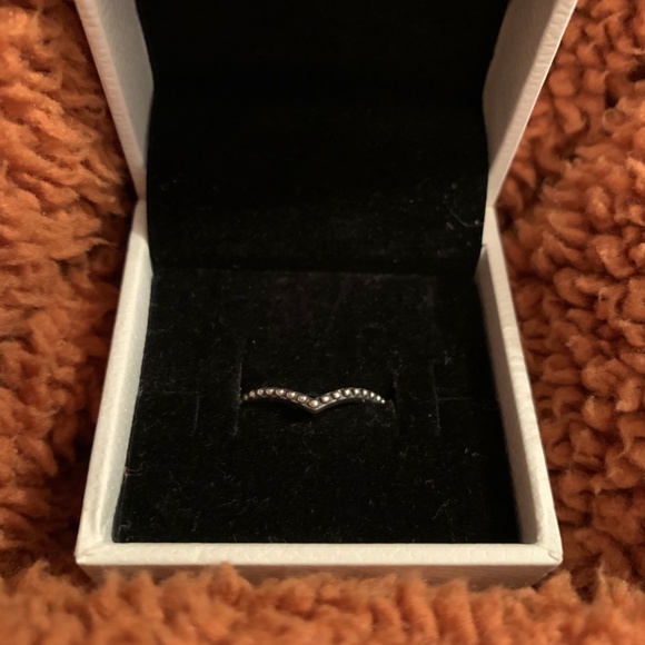 Pandora Beaded Wishbone ring in Sterling Silver - Picture 4 of 5